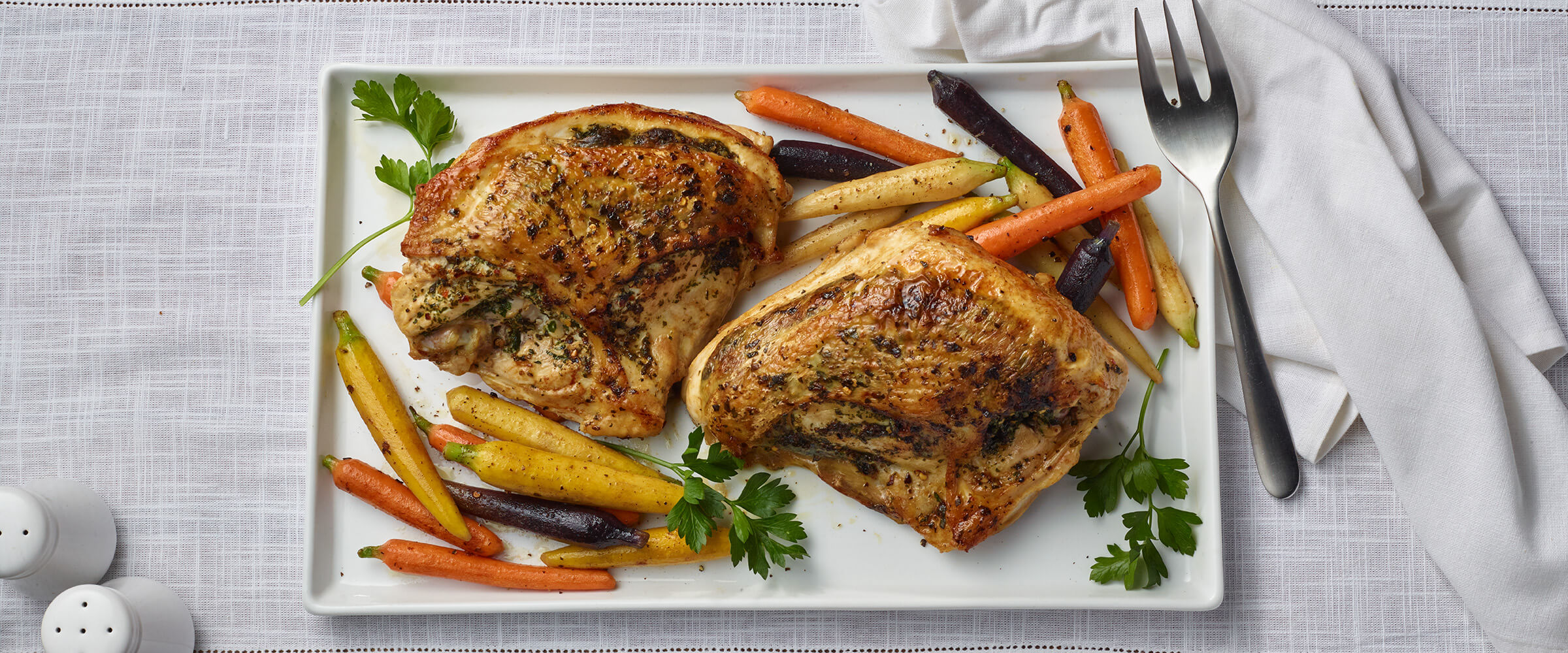 https://www.hormelfoods.com/wp-content/uploads/JENNIE_O_turkey_breast_with_spicy_gremolata_Beauty-2400x1000-Recipe.jpg