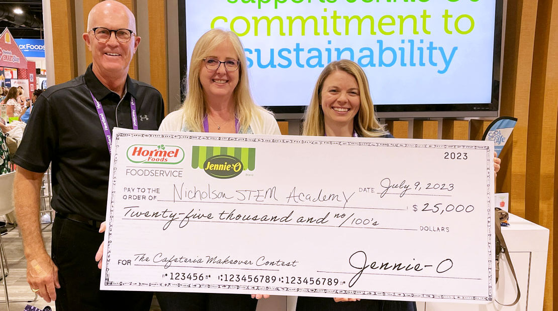 https://www.hormelfoods.com/wp-content/uploads/Newsroom_20230723_JennieO-School-Donations.jpg